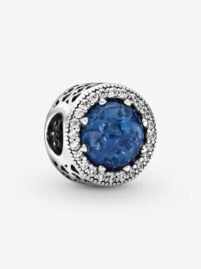 Pandora sparkling dark blue charm